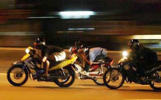 balap-motor-liar-di-sudirman-kembali-marak-polisi-imbau-pemuda-tak-nongkrong-lewat-jam-12-malam_418bb86.jpg