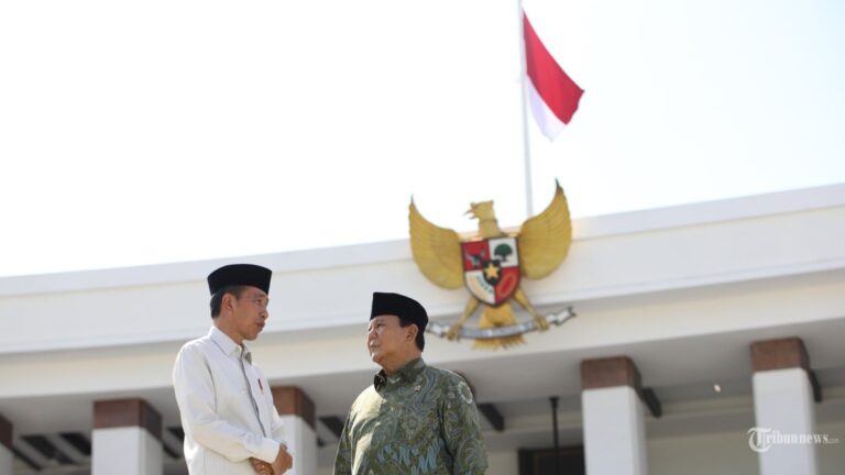 beda-gaya-presiden-panggil-calon-menterinya-jokowi-panggil-usai-dilantik-prabowo-sebelum-dilantik_2ab514e.jpg