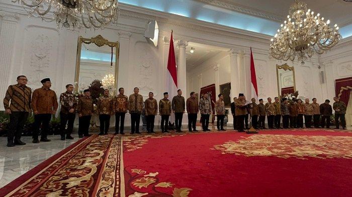 breaking-news-prabowo-umumkan-susunan-kabinet-merah-putih-beranggotakan-53-orang_9ae0dbc.jpg