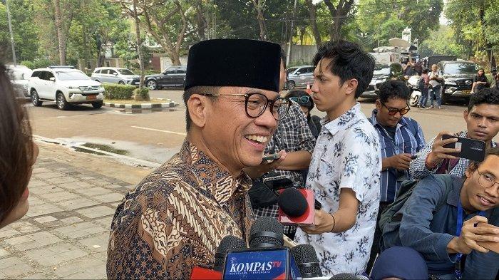 cerita-yandri-susanto-diminta-prabowo-subianto-duduk-di-kabinet-jadi-menteri-pedesaan_09aa562.jpg