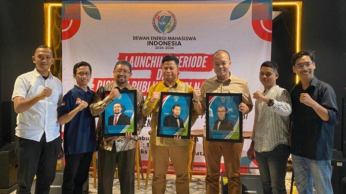 dewan-energi-mahasiswa-minta-presiden-prabowo-bereskan-kisruh-penyaluran-subsidi-energi_c953811.jpg