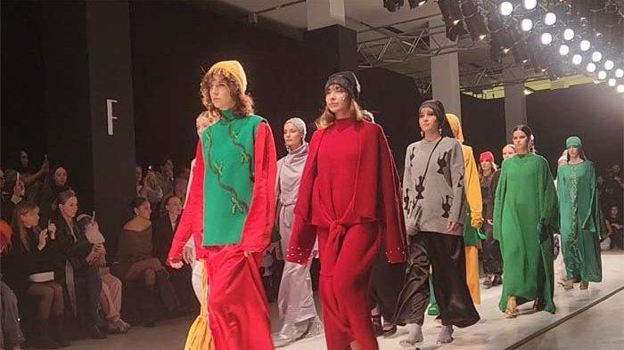 dua-perancang-busana-dari-indonesia-tampil-memukau-di-moskow-fashion-week_0623a4c.jpg