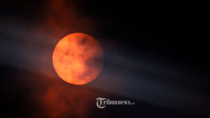 fenomena-astronomis-2023-gerhana-matahari-hibrida-gerhana-bulan-penumbra-gerhana-bulan-sebagian_7031aa0.jpg