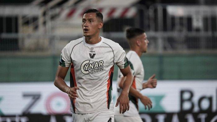 jay-idzes-disorot-media-italia-dianggap-jadi-biang-kekalahan-venezia-dari-atalanta_fd022f0.jpg