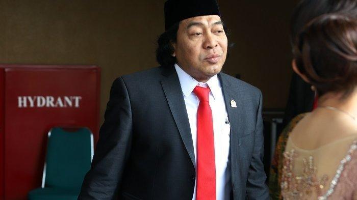 komeng-akhirnya-pindah-ke-komite-iii-dpd-semua-diberikan-kebebasan-memilih_aef9ef2.jpg