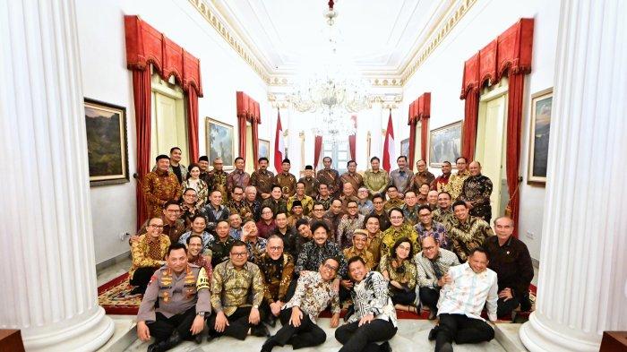 momen-jokowi-santap-siang-terakhir-dengan-anggota-kabinet-di-istana_7b2d515.jpg