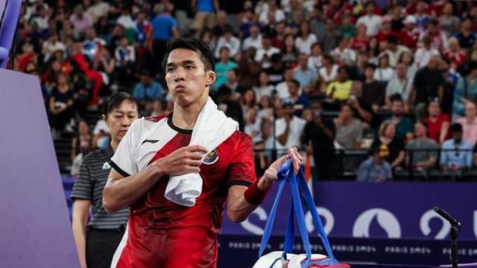 puasa-gelar-badminton-indonesia-berlanjut-di-arctic-open-2024-jojo-legowo-meski-hanya-runner-up_b7386d4.jpg