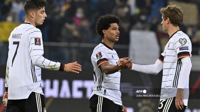 serge-gnabry-topskor-jerman-kembali-beraksi-di-laga-bosnia-vs-jerman-sabtu-12-okt-jam-1-45-wib_f0f7b11.jpg