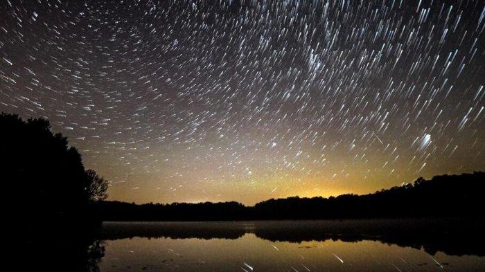 viral-hujan-meteor-dini-hari-nanti-cara-lihat-tanpa-alat-di-seluruh-langit-indonesia_992f652.jpg