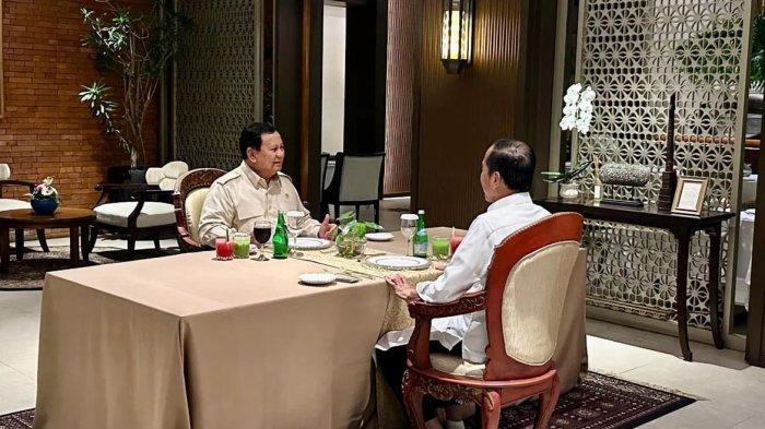 2-5-jam-makan-malam-sambil-ngobrol-dengan-prabowo-jokowi-tegaskan-tak-bahas-soal-kabinet_0ef3453.jpg