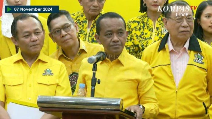 aburizal-bakrie-jadi-ketua-dewan-kehormatan-partai-golkar-agk-dewan-pembina_1441532.jpg