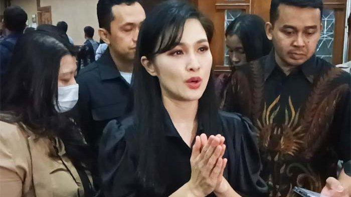 bantah-terkait-kasus-timah-sandra-dewi-jelaskan-perihal-transfer-rp-3-15-miliar-dari-harvey-moeis_860dcd9.jpg