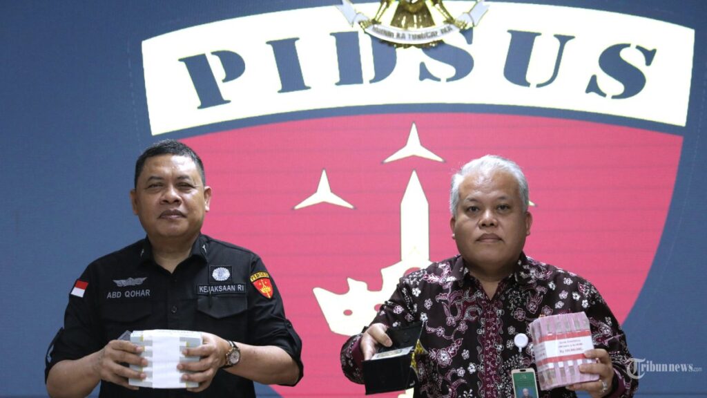 breaking-news-ibu-ronald-tannur-jadi-tersangka-baru-dalam-kasus-suap-sang-anak-apa-perannya_e258241.jpg