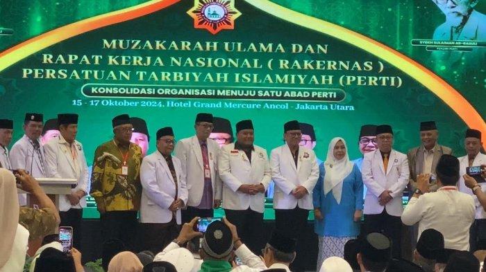 buka-rakernas-perti-dan-pertemuan-ulama-oso-singgung-tantangan-pendidikan-islam_a5d6216.jpg