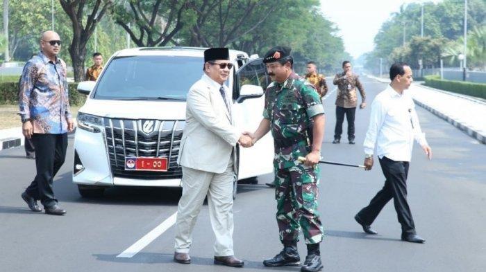 dasco-yang-keluar-rumah-prabowo-mukanya-cerah-pasti-jadi-menteri_df93f19.jpg