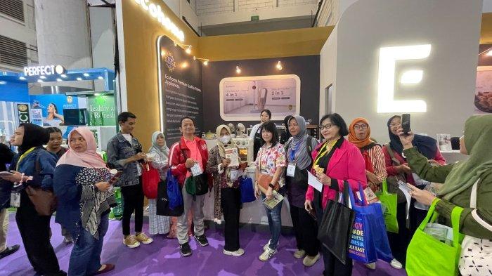 ecohome-indonesia-tampil-di-sial-interfood-expo-2024-baking-demo-dengan-chef-jenny-chef-ade-putri_b8f6871.jpg