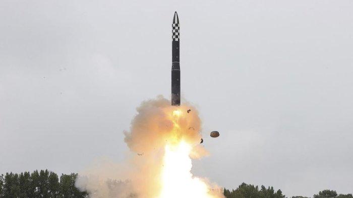 jepang-peringatkan-as-rudal-icbm-terbaru-kim-jong-un-bisa-menjangkau-kota-new-york_cf93fe4.jpg