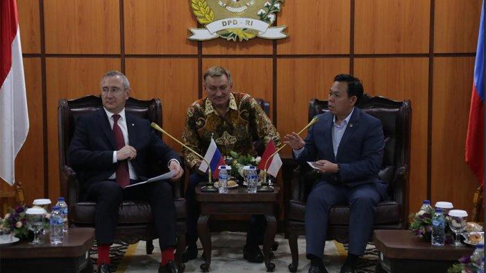 ketua-dpd-bahas-kerja-sama-bidang-pangan-gubernur-kaluga-rusia-tawarkan-daging-sapi-untuk-indonesia_0214dfe.jpg