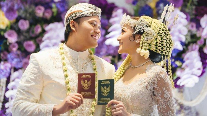 kuasa-hukum-bantah-rizky-febian-dan-mahalini-nikah-siri-tetap-sah-secara-negara-tapi-ada-kendala_0f49adf.jpg