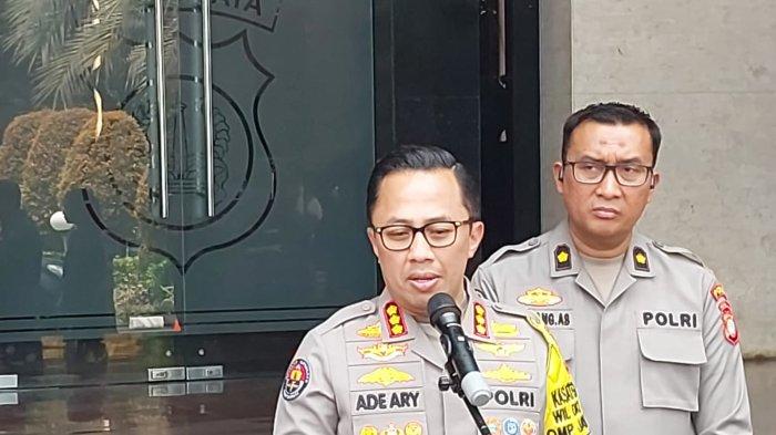 polisi-dalami-peran-sopir-truk-kontainer-ugal-ugalan-yang-kabur-di-tangerang_5c2cc7d.jpg