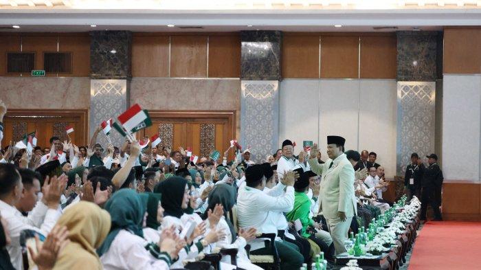 prabowo-di-rakornas-pkb-saya-ingin-himpun-seluruh-kekuatan-bangsa-untuk-kompak-dan-bersatu_82459d3.jpg