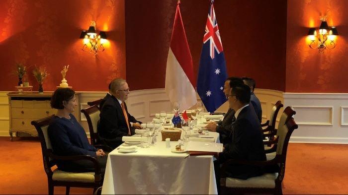 presiden-prabowo-breakfast-meeting-bareng-perdana-menteri-australia-menu-pembukanya-roti-selai_625f9bd.jpg