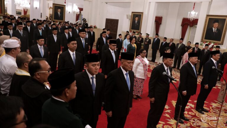 anwar-abbas-harap-para-pembantu-presiden-prabowo-paham-hakikat-kekuasaan-dan-peruntukannya_59c0dad.jpg