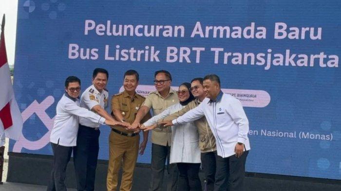 dapat-kontrak-10-tahun-damri-luncurkan-90-bus-listrik-zhongtong-dan-skywell-untuk-transjakarta_f34f675.jpg