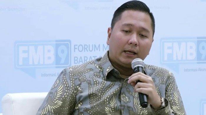 ekonom-senior-danantara-jadi-strategi-pemerintah-tarik-investasi-asing-ke-indonesia_19bee74.jpg