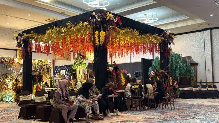 hadirkan-vendor-pernikahan-ternama-the-royale-krakatau-hotel-kembali-akan-gelar-wedding-fair-2025_fc786a1.jpg