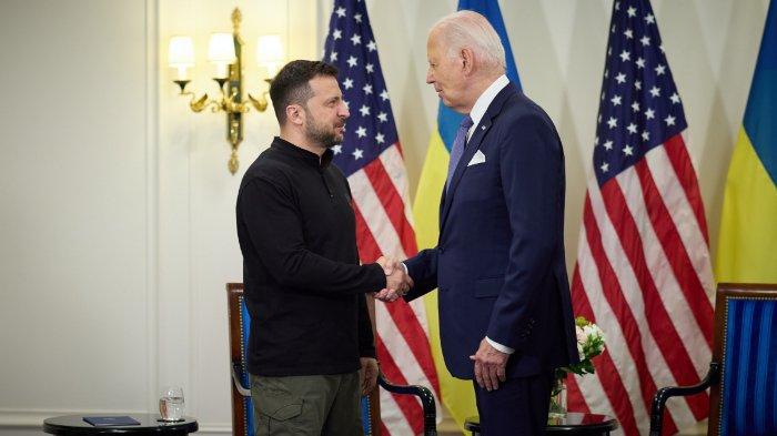 joe-biden-bakal-hapus-utang-ukraina-senilai-rp73-triliun_f2dba46.jpg