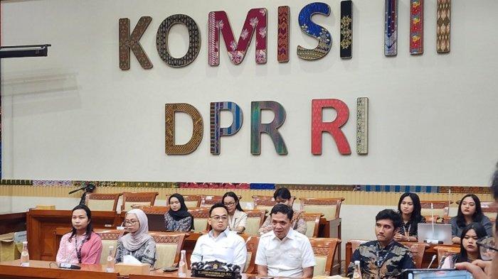 kasus-polisi-tembak-siswa-smk-kombes-irwan-anwar-disebut-tak-angkat-telepon-ketua-komisi-iii-dpr_5860fe4.jpg