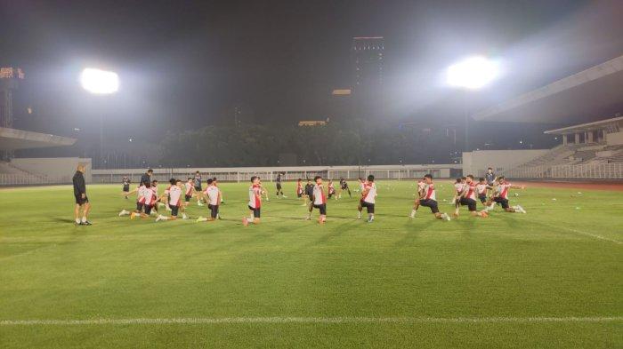 kevin-diks-absen-di-latihan-timnas-indonesia-h-2-jelang-bentrok-arab-saudi_c4f9afa.jpg