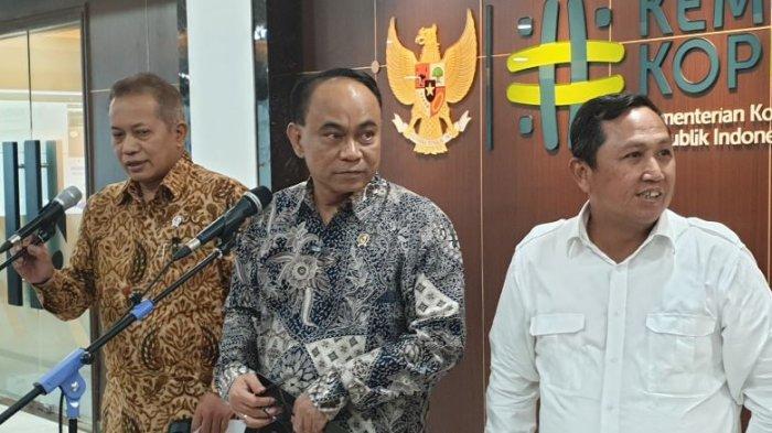 menteri-koperasi-ungkap-persoalan-peternak-boyolali-buang-50-000-liter-susu_8c4b2d5.jpg