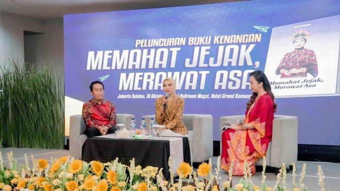 peluncuran-buku-kenangan-sri-suparni-memahat-jejak-merawat-asa_c210601.jpg