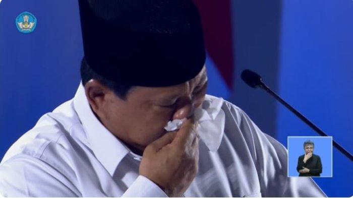 prabowo-menangis-saat-pidato-peringati-hari-guru-nasional-yang-kami-berikan-memang-belum-sesuai-_0a4115a.jpg