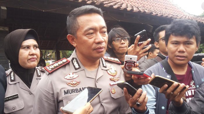 profil-kombes-murbani-budi-pitono-perwira-polisi-yang-terseret-kasus-ferdy-sambo-dapat-jabatan-baru_385eb4a.jpg