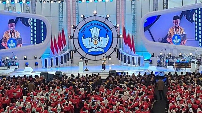 puncak-hgn-2024-mendikdasmen-presiden-prabowo-miliki-kedekatan-dengan-guru_e840212.jpg