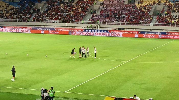 sty-cek-kondisi-lapangan-jelang-laga-piala-aff-2024-indonesia-vs-laos-ada-masalah_c93c0e9.jpg