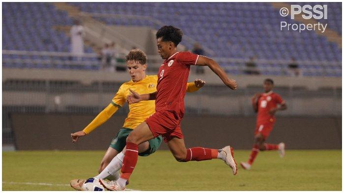 timnas-indonesia-main-mata-dengan-australia-demi-lolos-piala-asia-u17-nova-arianto-sebenarnya-malu_cadd23e.jpg