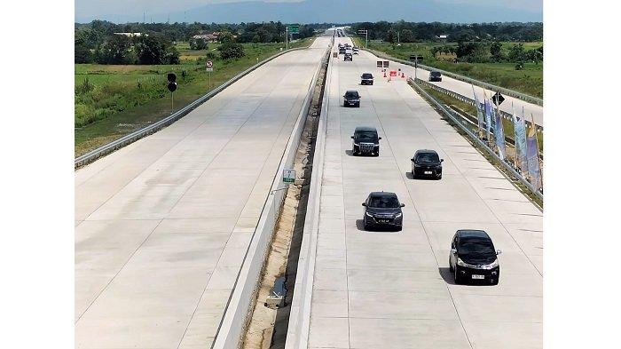 2-jalan-tol-ini-bertarif-gratis-di-periode-natal-dan-tahun-baru-2025_cd429cb.jpg