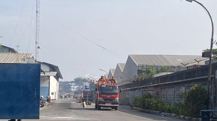 9-orang-meninggal-di-kebakaran-pabrik-pakan-ternak-di-bekasi-perusahaan-siap-tanggung-jawab_7359618.jpg