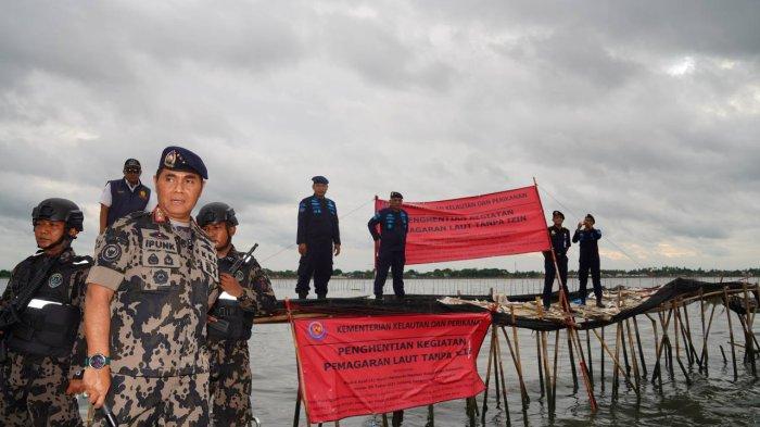 benarkah-pagar-laut-di-perairan-tangerang-dekat-psn-pik-2-ini-kata-menteri-kelautan-dan-perikanan_1223a34.jpg