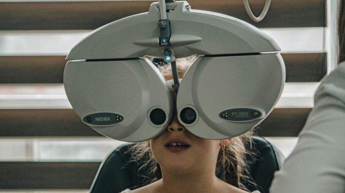 hal-yang-perlu-diketahui-sebelum-operasi-lasik-untuk-atasi-gangguan-penglihatan_96ef5a9.jpg