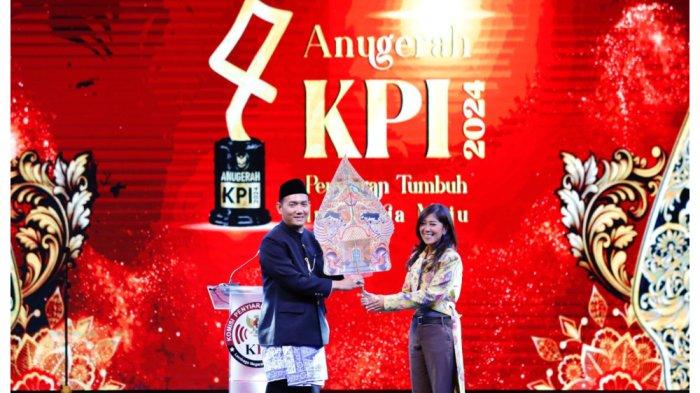 ketua-kpi-optimistis-lembaga-penyiaran-bawa-kemajuan-untuk-indonesia_4347405.jpg