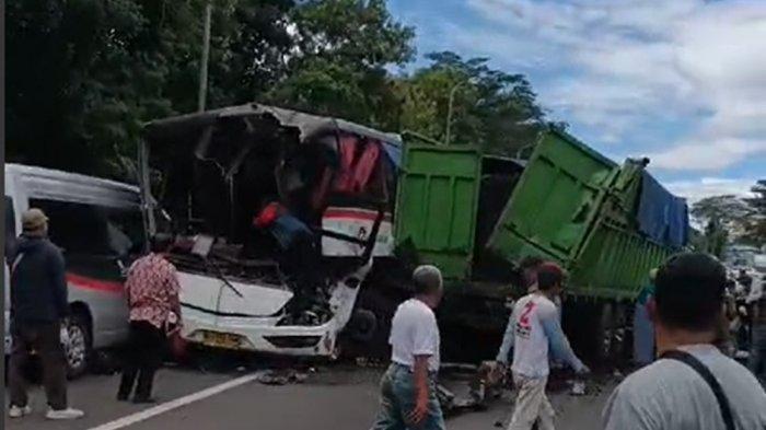 penyebab-kecelakaan-beruntun-6-mobil-di-tol-cipularang-km-97-200-pagi-tadi_b90eee0.jpg