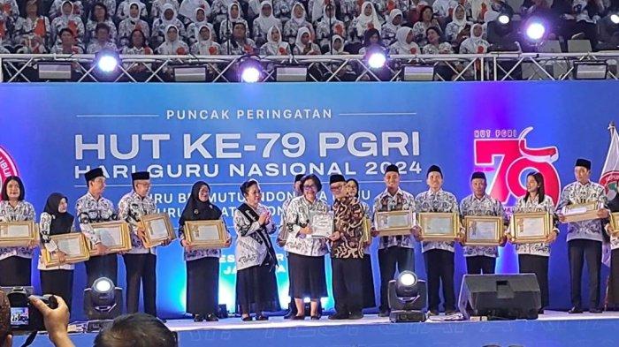 pgri-berharap-tunjangan-profesi-guru-tak-dihapus-dari-uu-sisdiknas_1503223.jpg