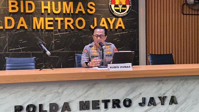 polisi-sudah-periksa-sembilan-saksi-kasus-kebakaran-glodok-plaza_b5bf517.jpg