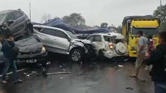 satu-korban-meninggal-kecelakaan-beruntun-di-tol-cipularang-adalah-bocah-usia-12-tahun_871b09b.jpg