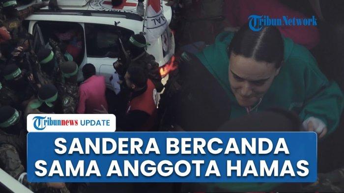 video-sandera-wanita-diberi-hadiah-anggota-hamas-saat-hendak-dibebaskan-tampak-tersenyum-lebar_d130ee9.jpg